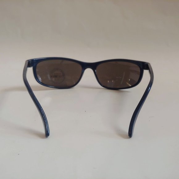 NWT TruVintage 90's Kids Nylon 8 Base Wrap around Smoke Mirrored Sunglasses - Picture 3 of 4